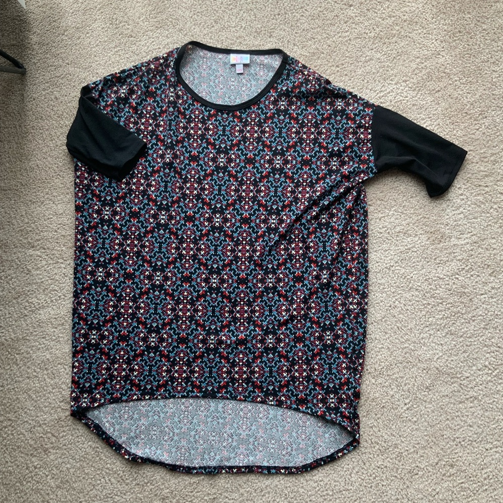 LuLaroe Multi Colored Patterned Half Sleeved Top